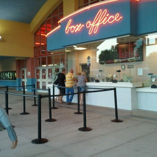 Foto di Regal Hollywood & IMAX Ocala 2801 SW 27th Avenue