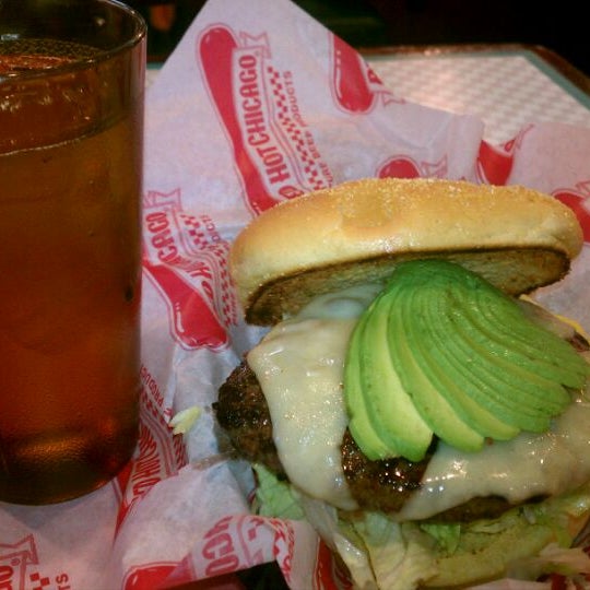 Foto scattata a Burger Baron da Gentry il 3/1/2012