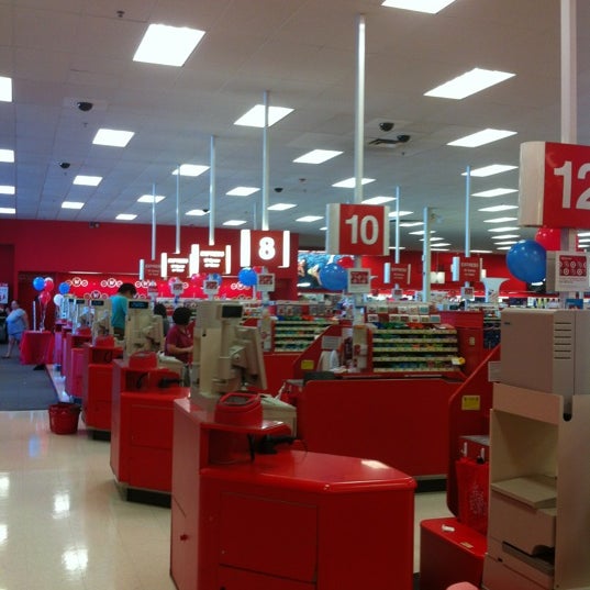 Target Pasadena'da Hipermarket
