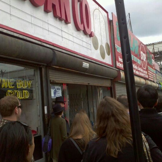 Location Of The Fictional Ray S Music Store Now Closed Grand Boulevard 4 Tips