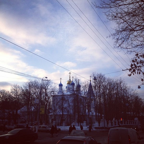 Солдатская церковь в лефортово фото Photos at Храм святых апостолов Петра и Павла в Лефортово - Лефортово - 2 tips f