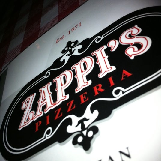 7/28/2011 tarihinde Victoria M.ziyaretçi tarafından Zappi&#39;s Italian Eatery - Pasta, Pizza and Subs'de çekilen fotoğraf