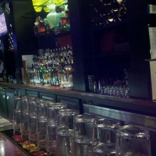 Photo taken at Eamonn&#39;s Irish Bar &amp; Restaurant by Ross M. on 4/4/2012