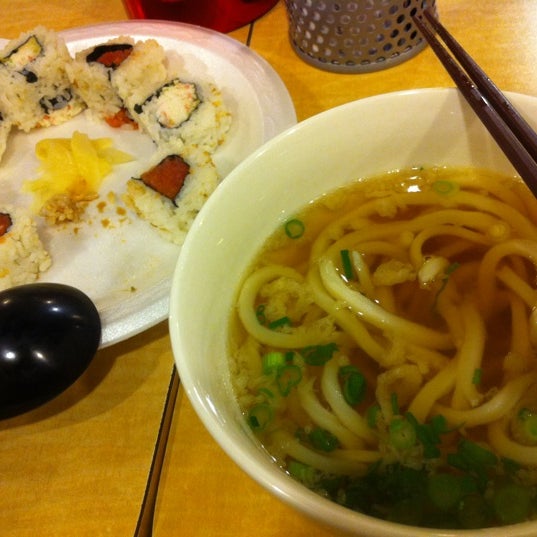 Photo taken at O UDON by L C. on 1/11/2012