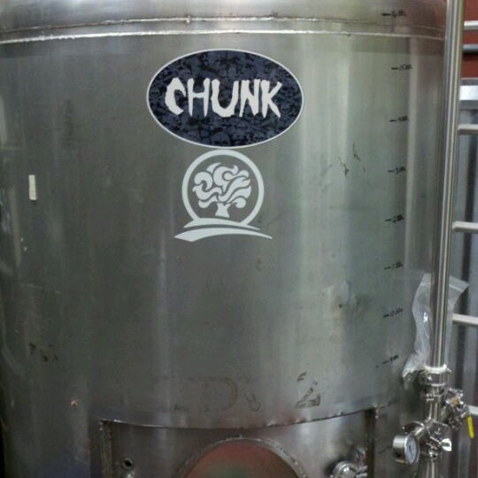 Foto diambil di Oakshire Brewing oleh Todd O. pada 10/28/2011