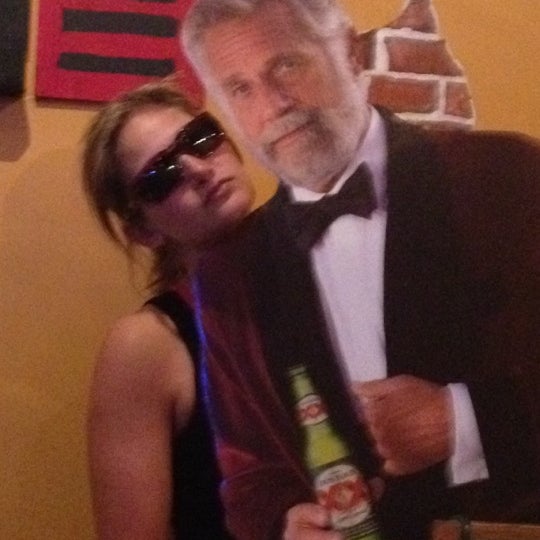 Foto diambil di Zocalo Restaurant &amp; Bar oleh Lindsay pada 4/5/2012