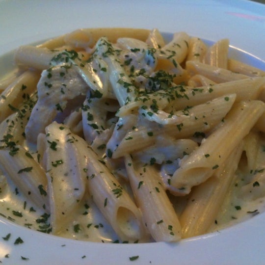 5/11/2012 tarihinde PK O.ziyaretçi tarafından VivItalia Restaurant'de çekilen fotoğraf