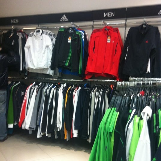 adidas outlet store via port