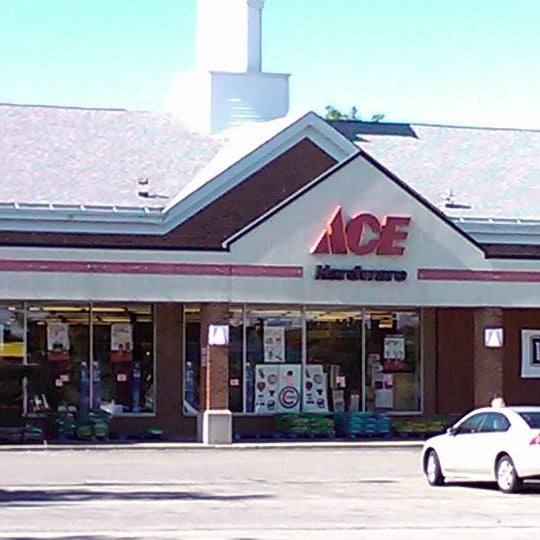Ace Hardware (Now Closed) Woodstock, IL