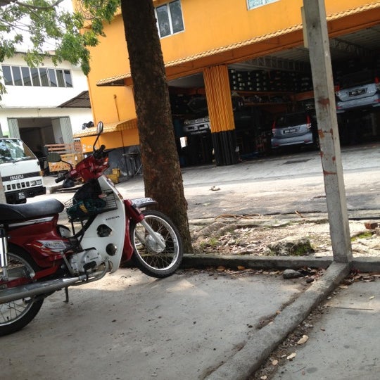 Ah Hee Tyre Service Sdn Bhd ( Continental ) Automotive Repair Shop