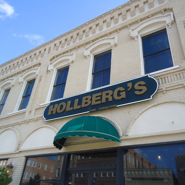 Home of Hollbergs Fine Furniture