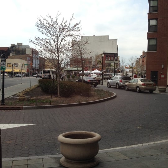 Pershing Plaza Van Vorst Park 95 Christopher Columbus Dr