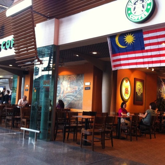 starbucks-24-hours-kl-ella-metcalfe