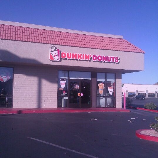 Dunkin&#039; Donuts - 5 tips from 499 visitors