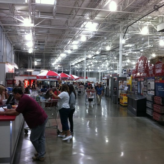 Costco Warehouse Store in Madison Heights