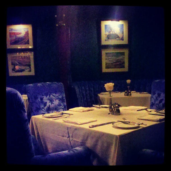 Photo taken at Pacific Dining Car by Jillian E. on 5/19/2012