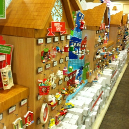 Hallmark Rosedale1 Hallmark (Now Closed) - Roseville, MN