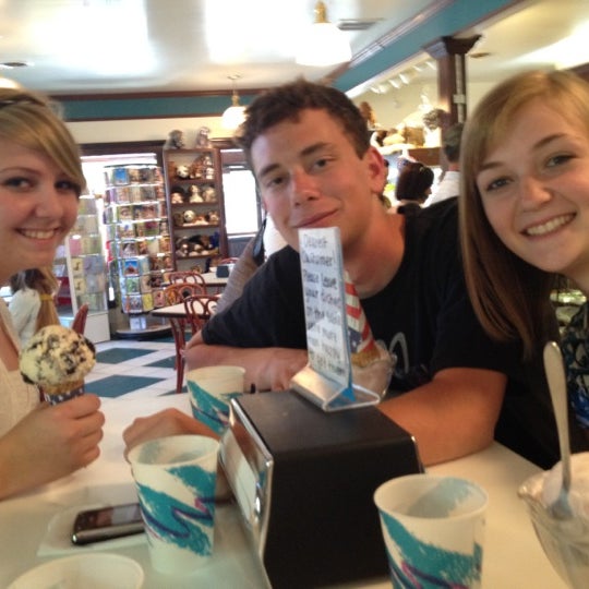 Photo taken at Goody&#39;s Soda Fountain &amp; Candy by Jennifer W. on 6/1/2012