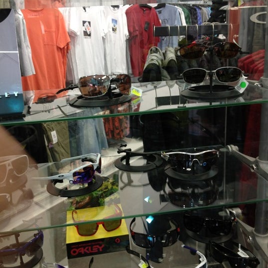 Oakley Store Harbour Town Hot Sale, 56 