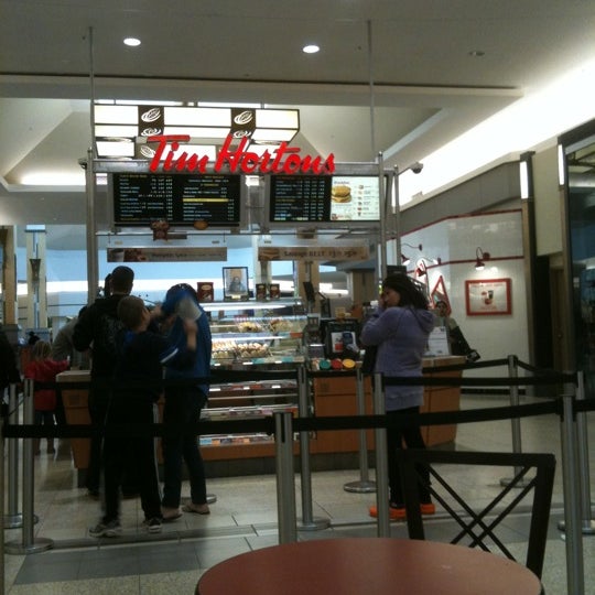 Kildonan Place Shopping Centre ศูนย์การค้า ใน Regent