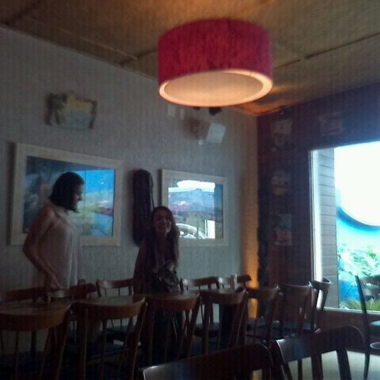 10/30/2011にLudmila C.がLanikai Tiki Barで撮った写真