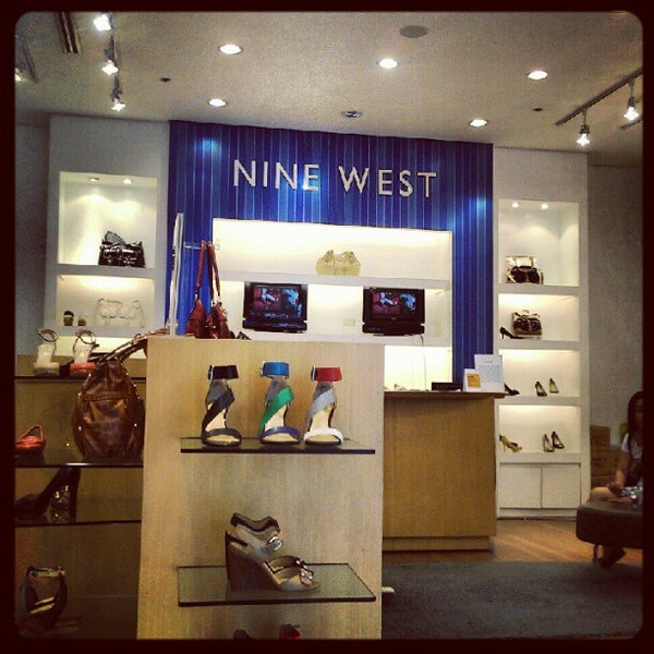 nine west shoe store near me