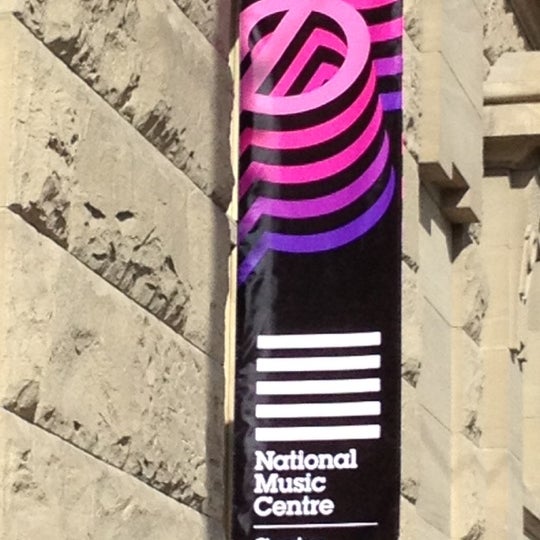 รูปภาพถ่ายที่ National Music Centre โดย Michael G. เมื่อ 4/16/2012