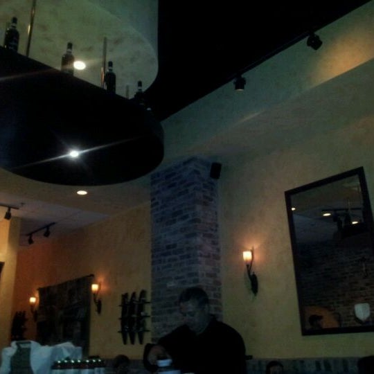 Photo taken at Bavaro&#39;s Pizza Napoletana &amp; Pastaria by Gary S. on 12/3/2011