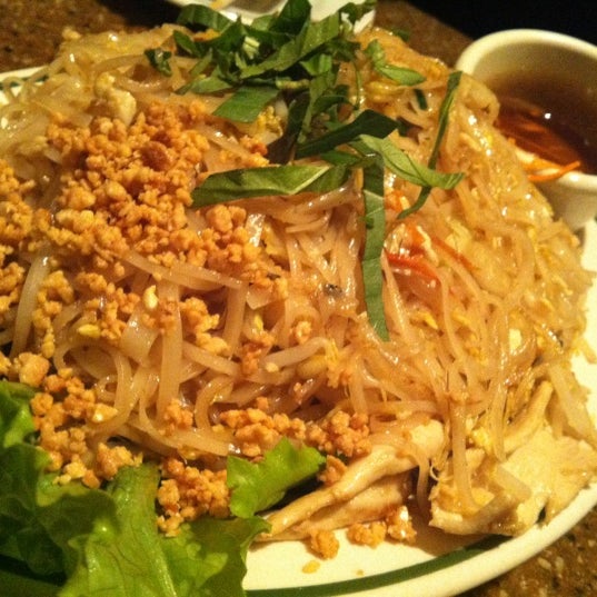 รูปภาพถ่ายที่ Saigon Grill โดย Jay P. เมื่อ 12/26/2011