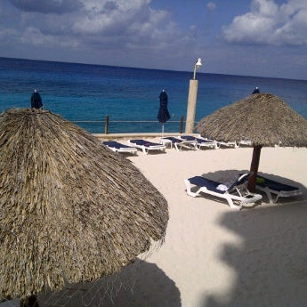 2/18/2012 tarihinde Marco L.ziyaretçi tarafından Coral Princess Hotel &amp; Dive Resort'de çekilen fotoğraf