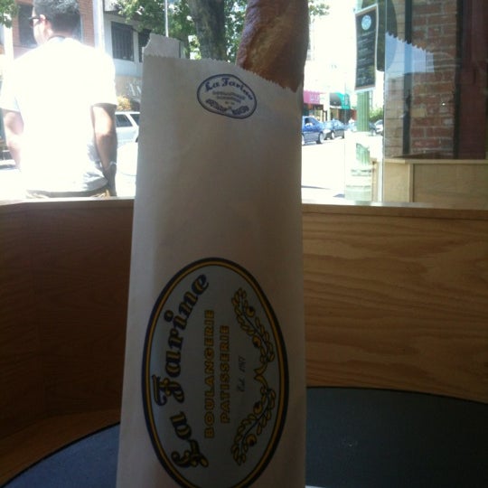 Photo taken at La Farine Boulangerie Patisserie by Juni on 6/16/2012