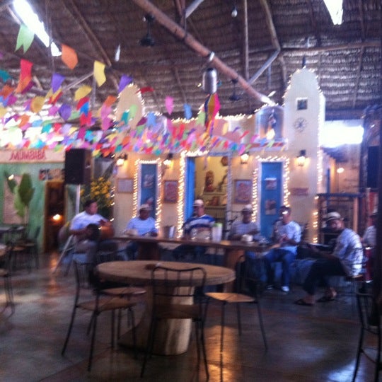 Das Foto wurde bei Arre Égua - Bar e Restaurante von Gisele T. am 7/14/2012 aufgenommen