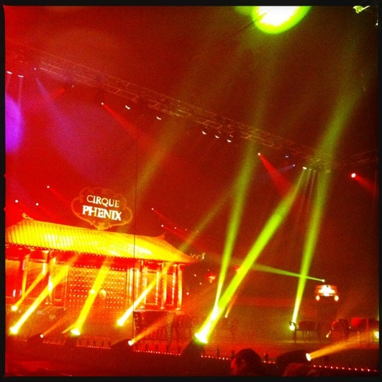 Photo taken at Cirque Phénix by Nucky T. on 12/14/2011
