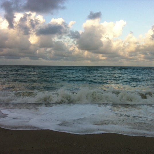 Pantai Teluk Ketapang - 57 tips from 7844 visitors