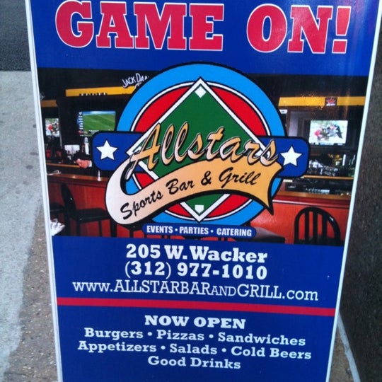 Foto diambil di Allstars Sports Bar &amp; Grill oleh Zeze A. pada 4/23/2011