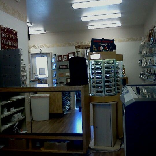 Mount's Safe Lock & Engraving Kennewick, WA