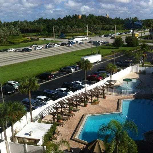 Holiday Inn Suites Across From Universal Orlando Orlando Fl