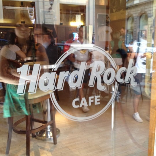 8/29/2012 tarihinde Nina ❀.ziyaretçi tarafından Hard Rock Cafe Florence'de çekilen fotoğraf