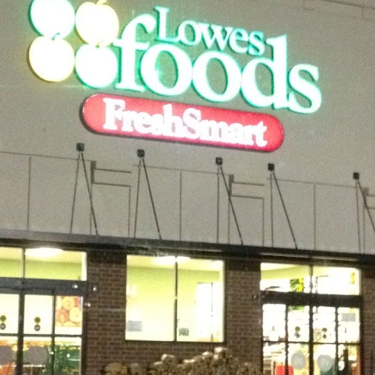 Lowes Foods Grocery Store in King