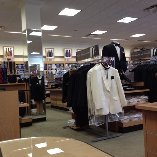 JoS. A. Bank - 2 tips from 85 visitors