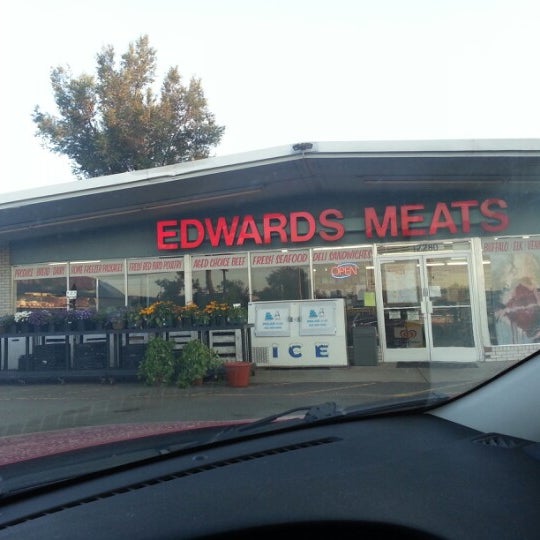 9/9/2012にSam S.がEdwards Meatsで撮った写真