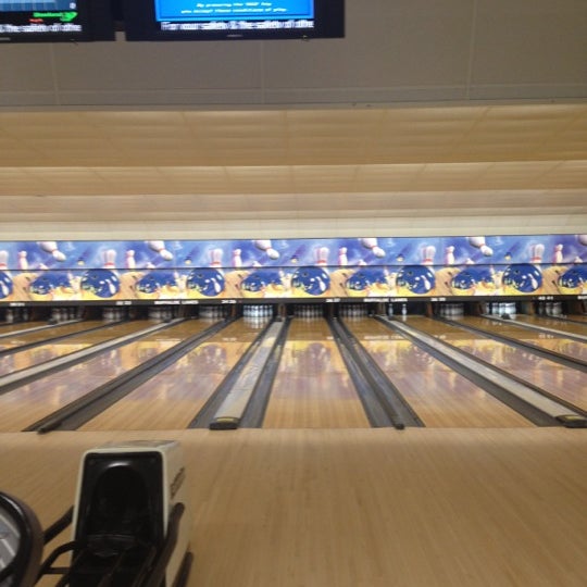 9/3/2012にClaire R.がBuffaloe Lanes North Bowling Centerで撮った写真