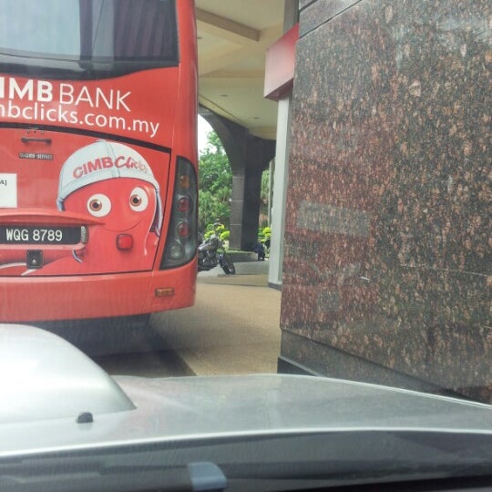 华人网 即时新闻 警方在bukit Damansara的menara Southern فیس بوک