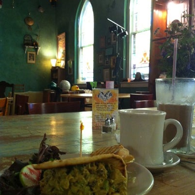 Foto tirada no(a) Beans in the Belfry Meeting Place and Cafe por Daniel M. em 8/5/2012