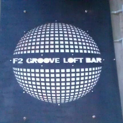 Foto tirada no(a) F2 Groove Loft Bar por Alexandr P. em 4/21/2012
