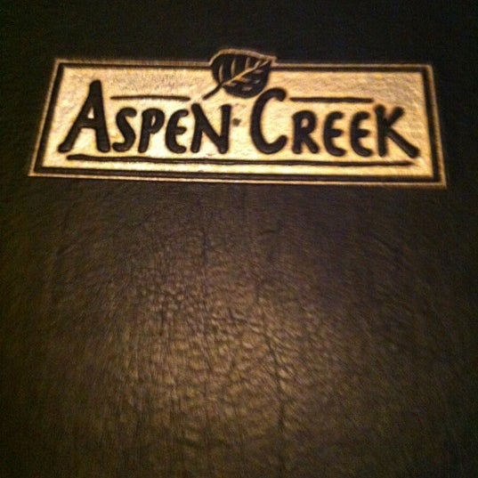 รูปภาพถ่ายที่ Aspen Creek Grill โดย Teresa B. เมื่อ 7/13/2012