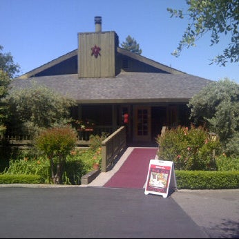 5/26/2012 tarihinde Andy M.ziyaretçi tarafından Alexander Valley Vineyards'de çekilen fotoğraf