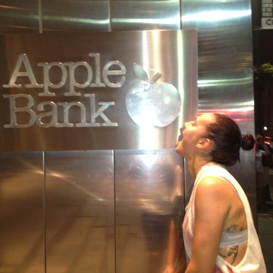 Apple Bank Bank in Midtown East