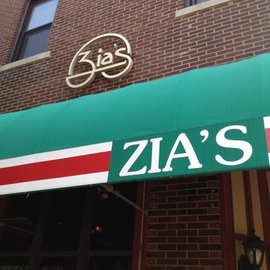 5/19/2012 tarihinde Lauren D.ziyaretçi tarafından Zia&#39;s Restaurant'de çekilen fotoğraf