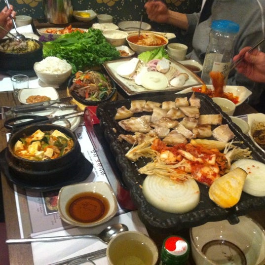 Das Foto wurde bei Song Cook&#39;s Authentic Korean Restaurant von Jungmin K. am 2/12/2012 aufgenommen